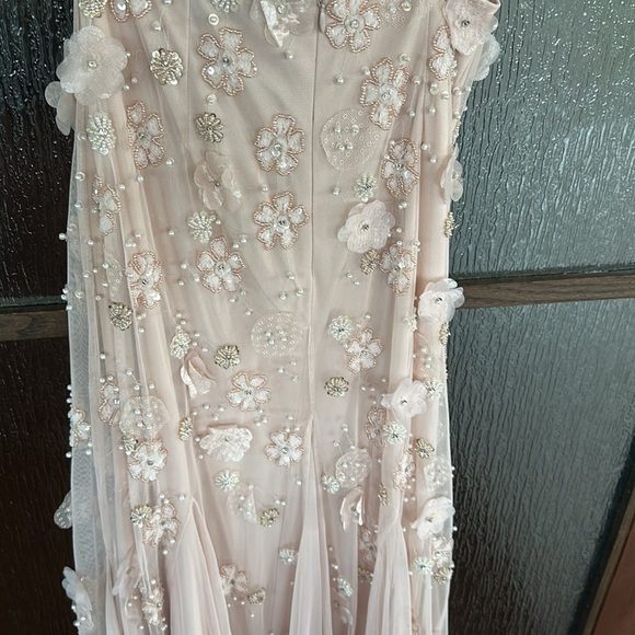 Mac Duggal One Shoulder Dress in Cream with Floral Accents - Picture 11 of 12